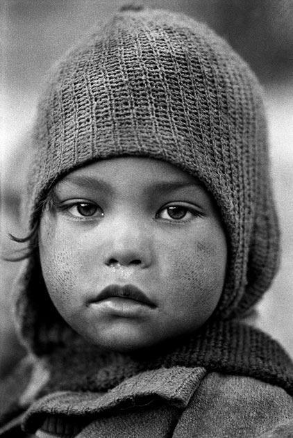 09_girl.spiti.portrait.winter.black and white.india.jpg